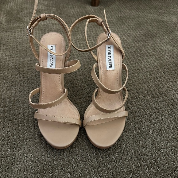 Steve Madden Fauna Sandal - Picture 2 of 3